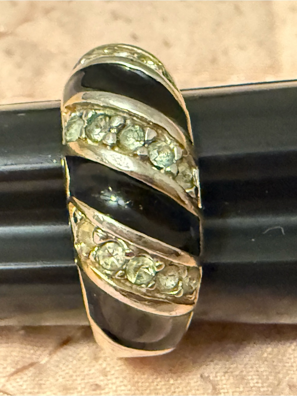 18k HGE Silver Tone Black Enamel & Crystal Women's Ring size 6